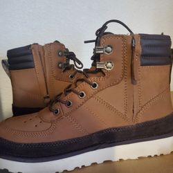 Ugg M Highland Sport Size  7
