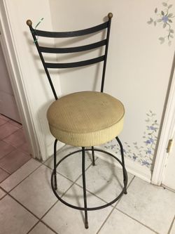 Set of 2 Vintage Stools