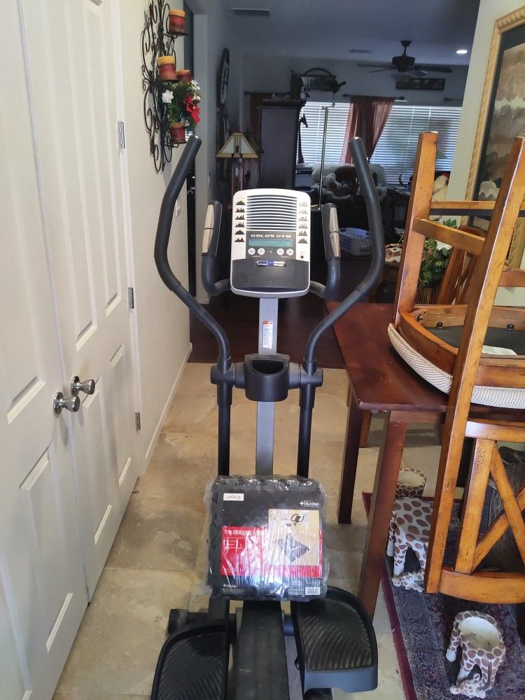 Golds  Gym Eliptical Machine