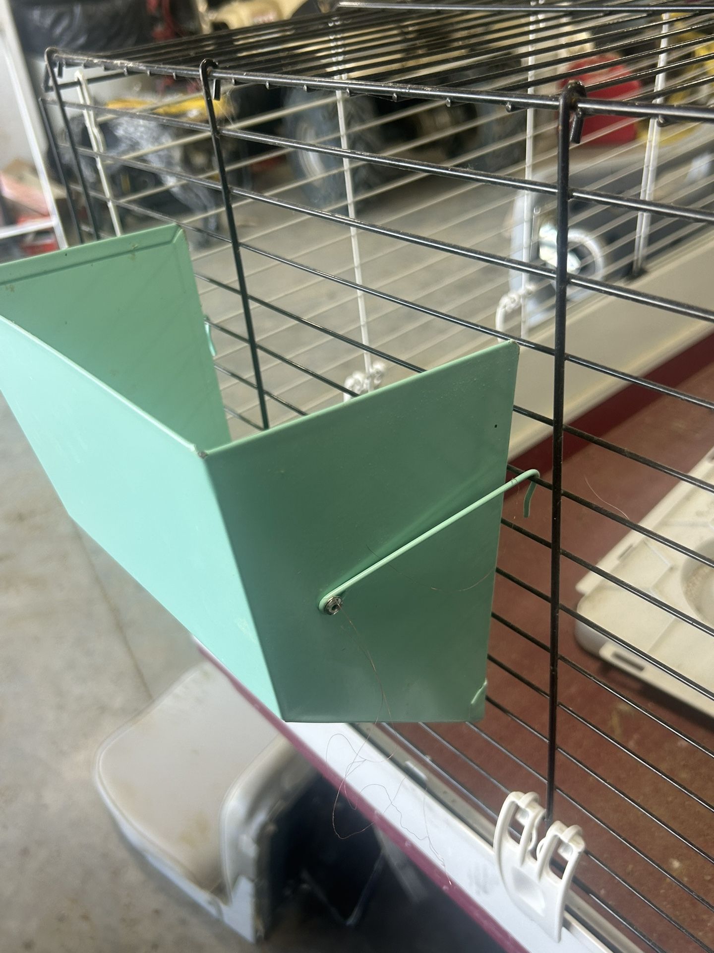 Chinchilla Hay Trough