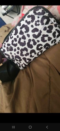 Leopard Print Zip Crossbody Bag