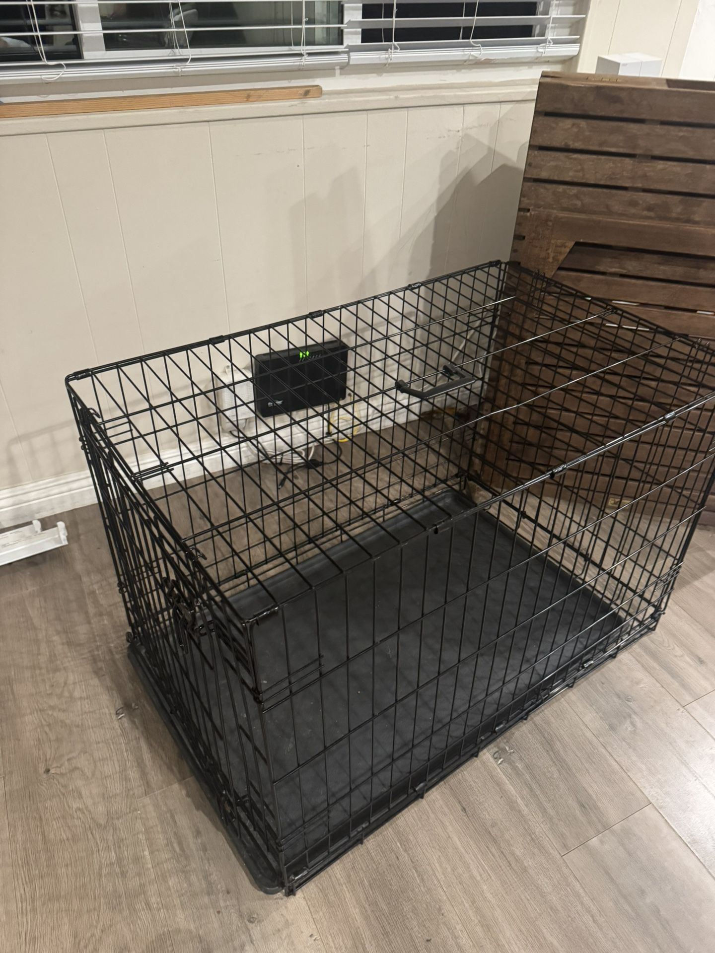 24”x22”x36” Dog Crate
