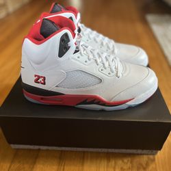 Jordan 5 Fire Red Size 12