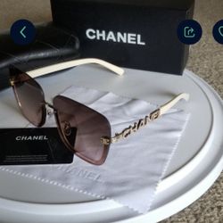 DESIGNER STYLE GLASSES WITH CASE & DUST CLOTHE