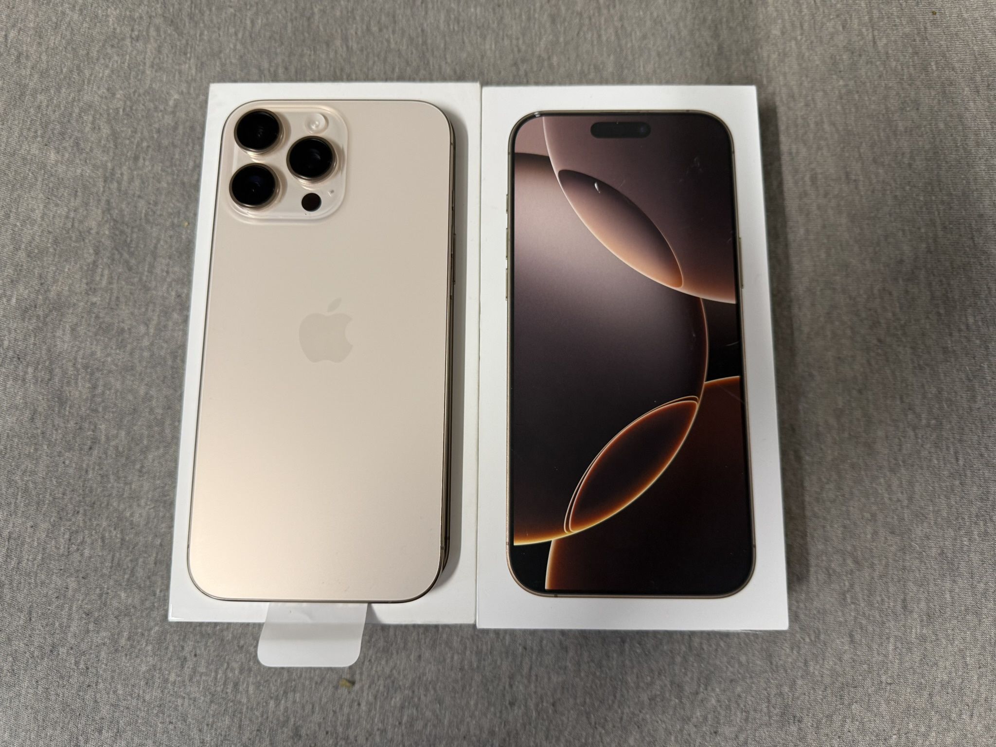 iPhone 16 pro max 256 gb Metro/ T Mobile