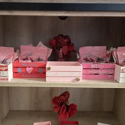 Mini Valentine Crates