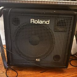 Roland KC-550 Amp