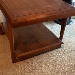 Lane Mid-Century Side Table