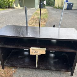 Free @ 1610 12th Ave SW Olympia, Wa 98502