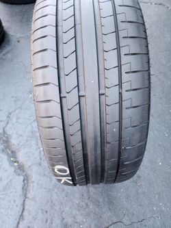 Selling (1) tire 255/35r21 pirelli Pzero dot 2024