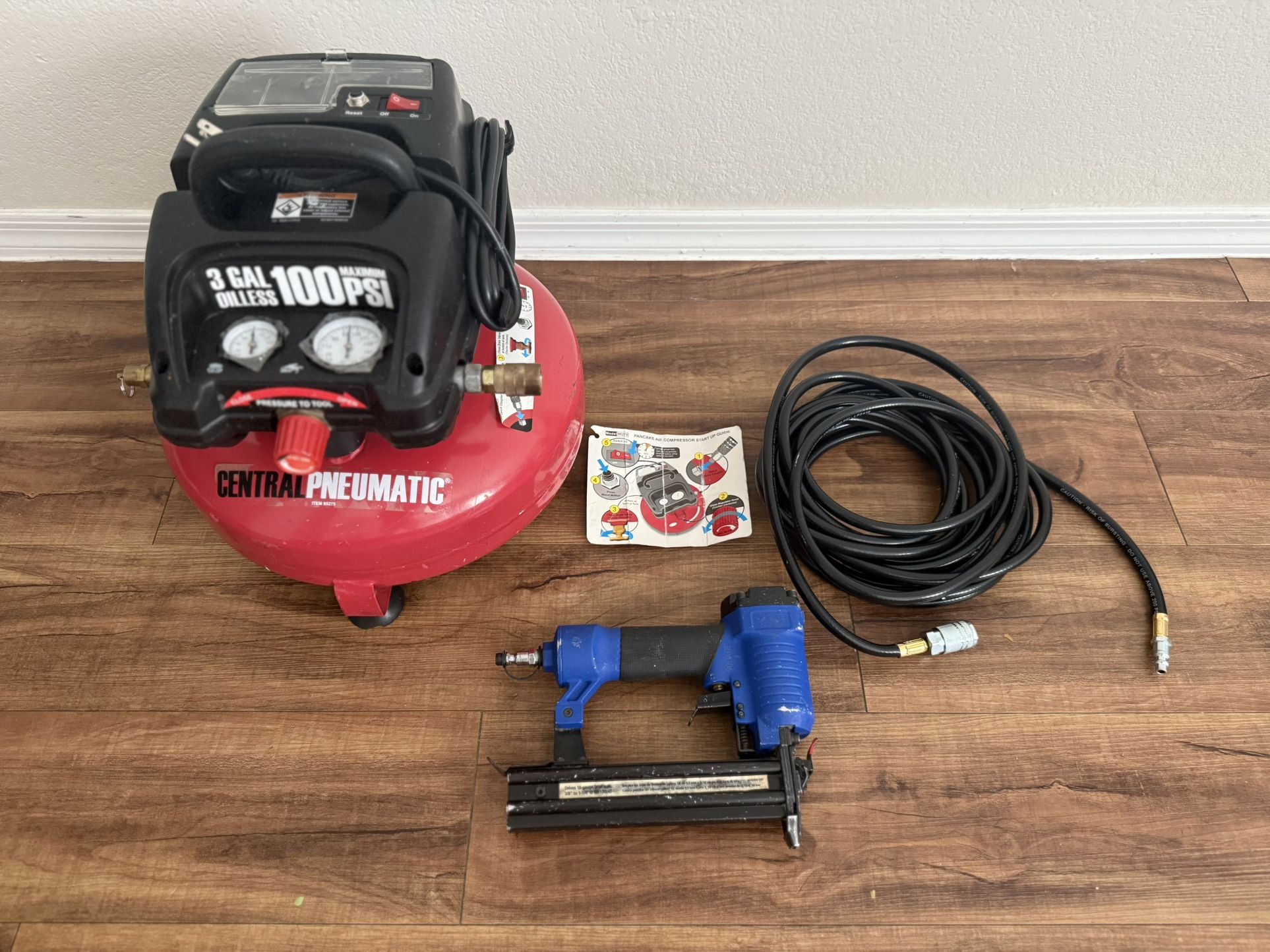 3 gallon 100 PSI Air compressor, Nail gun & Hose