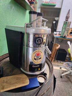 CEADO Juicer ES700