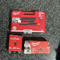 Milwaukee 3/8 Impact Drill With 5.0 Battery And Charger And 3/843 Piece Sockets Sae And Metric