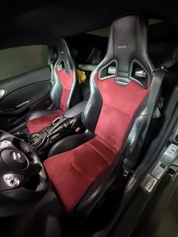 Nismo V1 Recaro Seats