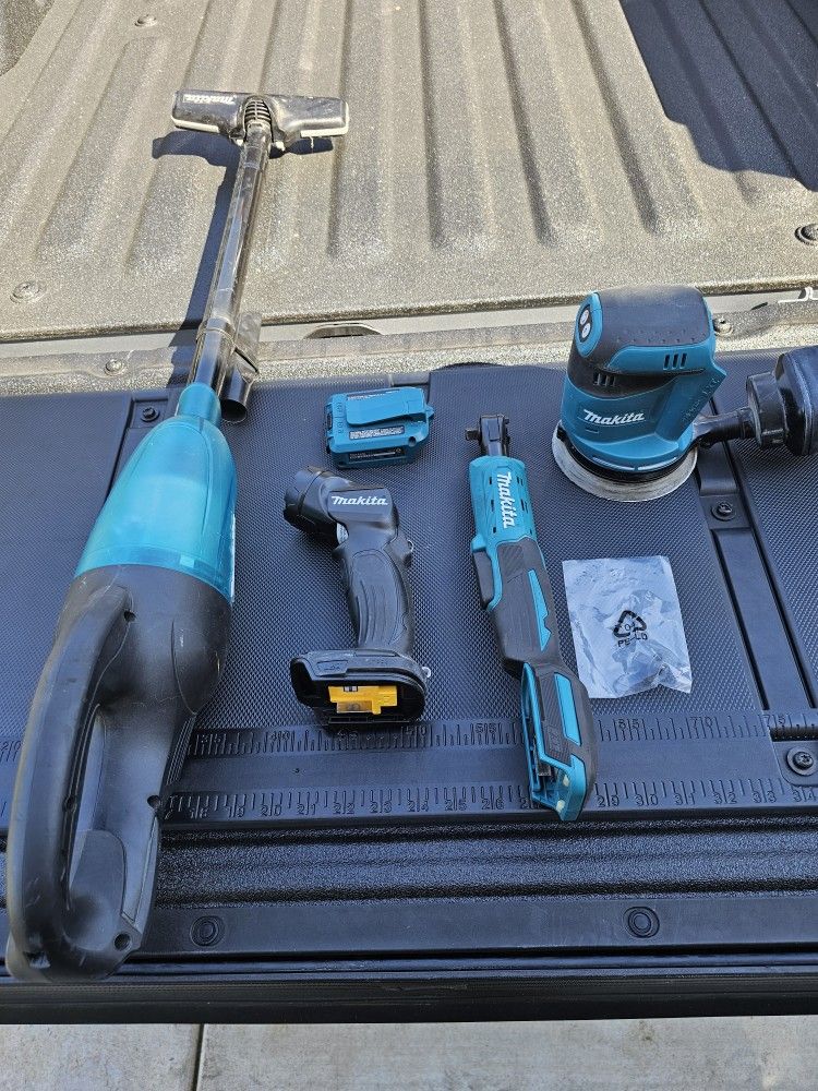 Barely Used Makita 18v Lxt Tools. Lowballers Blocked