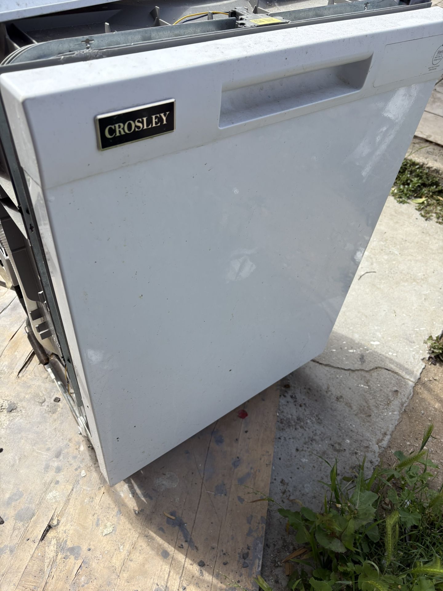 24” Dishwasher Works Great