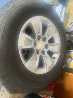 17” Chevy rims and tires 255/70/17