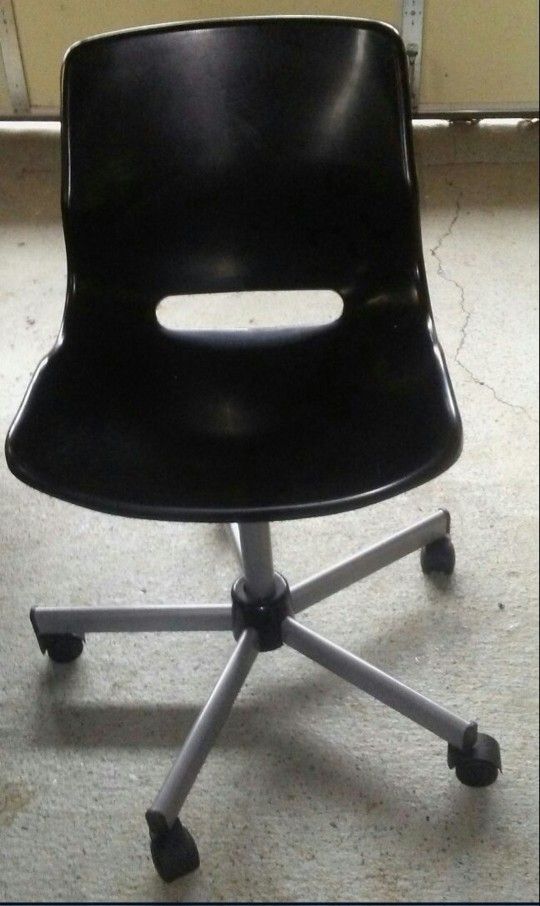 HOME / OFFICE / WORK DESK CHAIR / SEAT - IKEA SNILLE