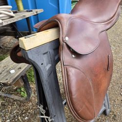 English Saddle