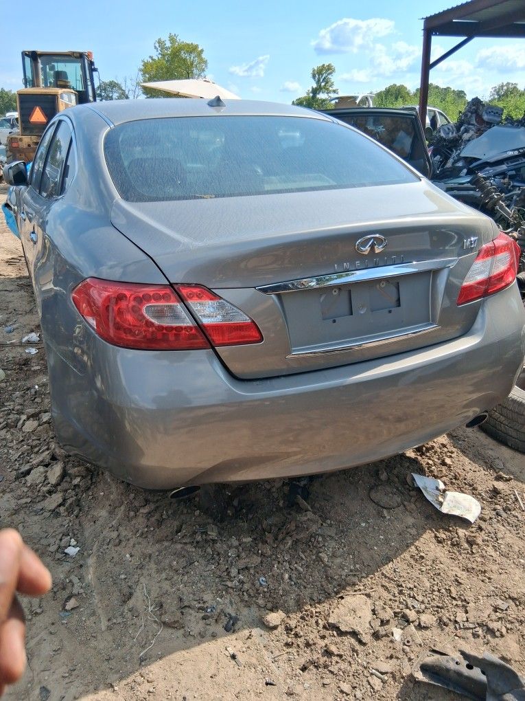 2013 Infiniti M37 Parts
