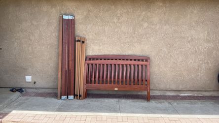 Queen bed - Free