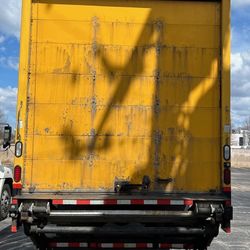  Freightliner M2  106