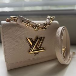 Louis Vuitton Twist PM