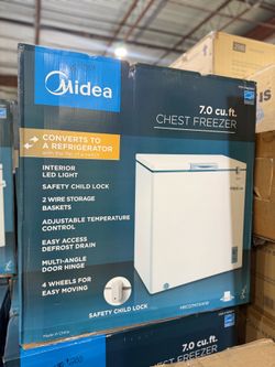 Midea 7.0 cu. ft. Chest Freezer