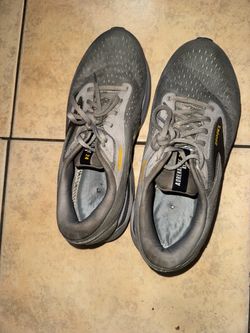 Brooks Adrenaline GTS 24 Running Shoes Size 11 Men’s