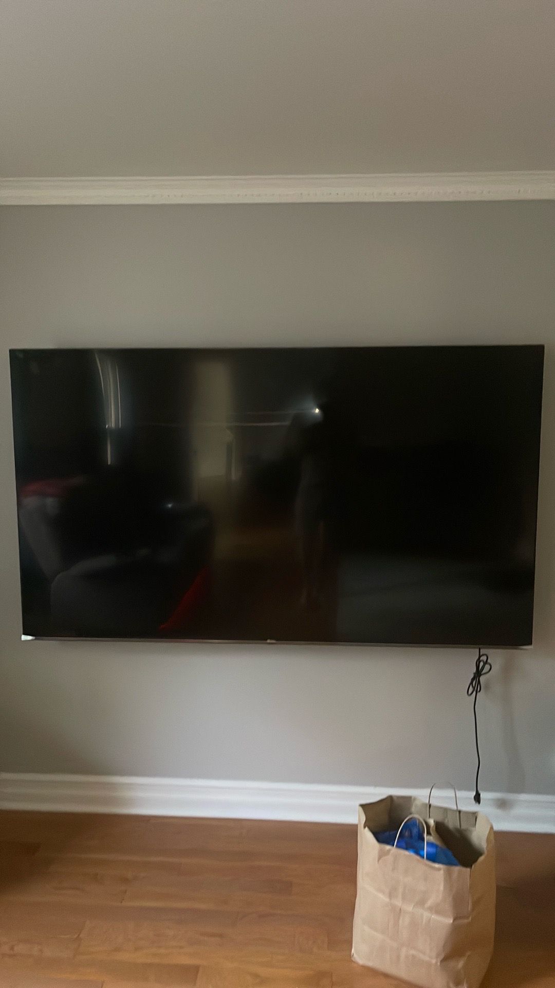 85 inch TV with backlight issue-