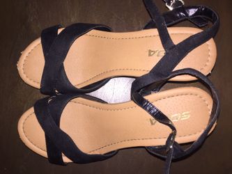 Black Wedges