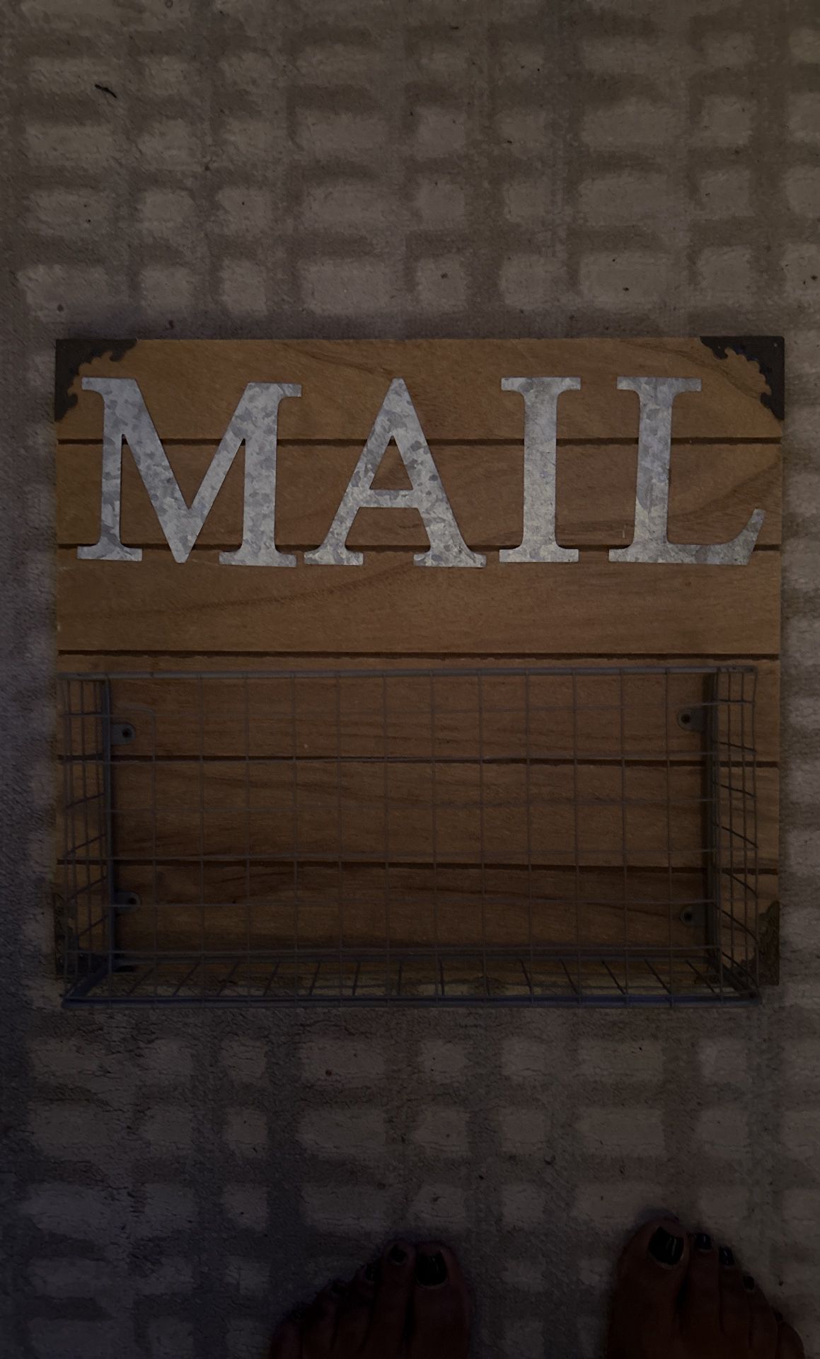 Mail Holder 
