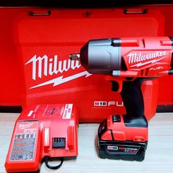 Milwaukee  1/2 Impact Wrench With Battedy Charger And Hard Case 