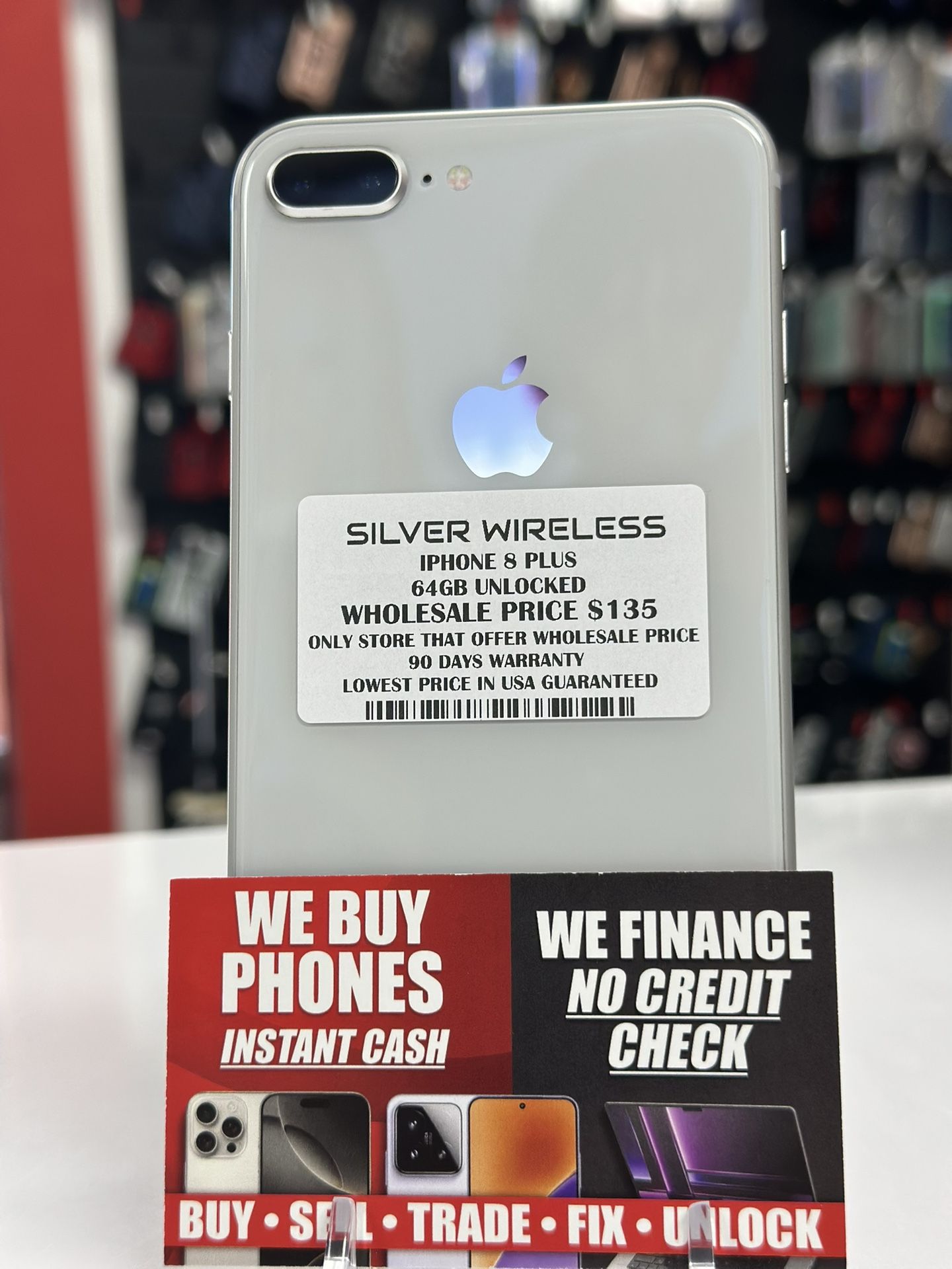 IPHONE 8 Plus 64GB UNLOCKED