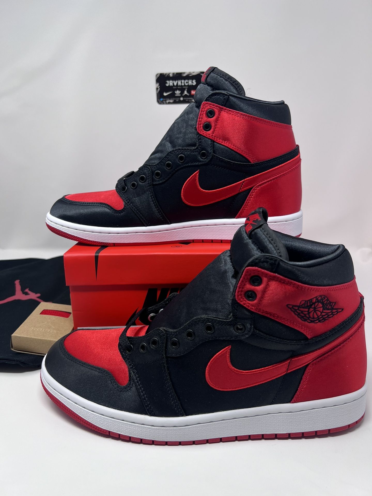Nike Air Jordan 1 Retro High OG Satin Bred Womens Size 11 / Mens 