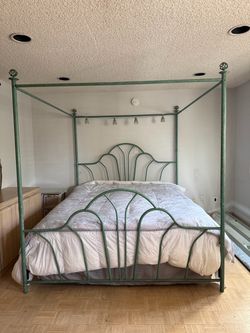 Green Metal Four-Poster Canopy Bed Frame Cal King