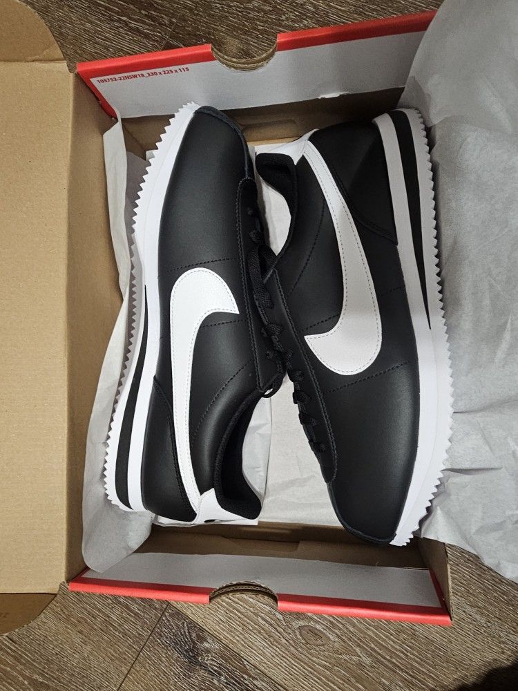 Nike Cortez '72 Sneakers Black White Shoes
