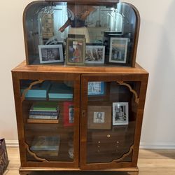 Art Deco Display Cabinet / Curio Cabinet, c. 1930s–1940s