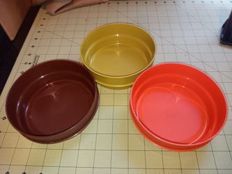 Tupperware Bowls