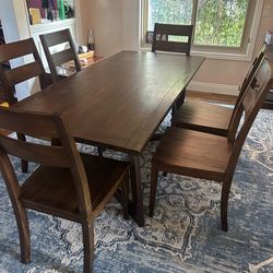 Dining room table with 6 chairs