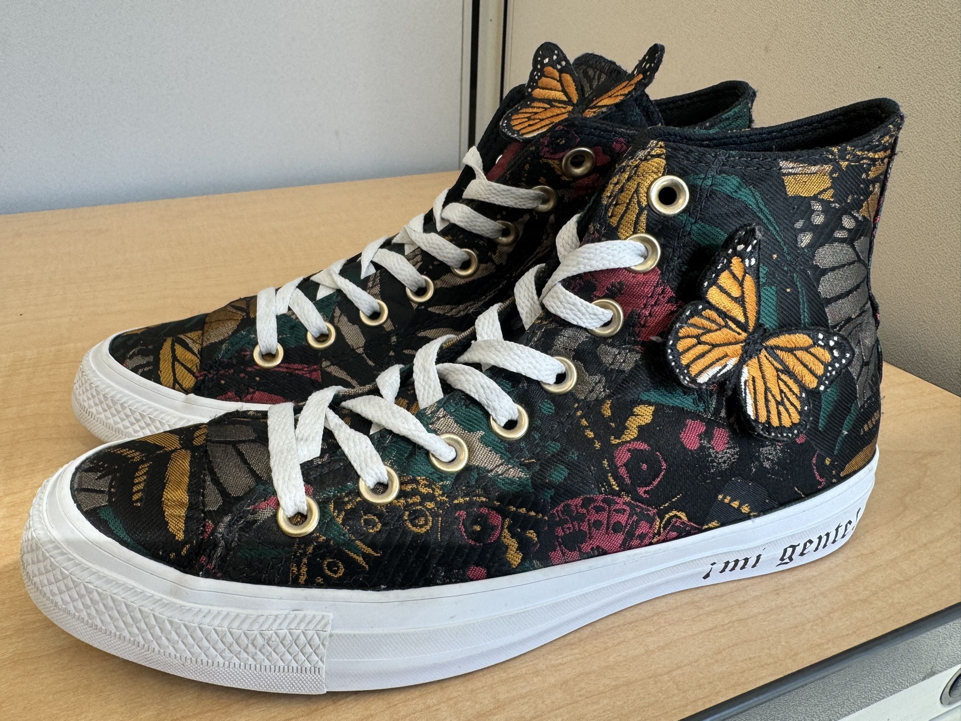 RARE 2020 Converse All Star Mi Gente Mariposas Size Women 9 - Men 7  No OG Box