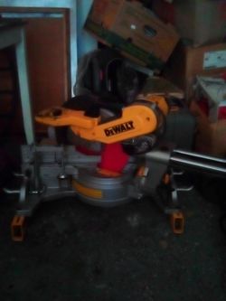 DeWalt DWS779