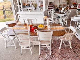 Dining Table + 6 mis matched Chairs