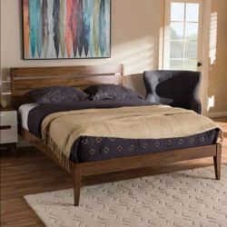 Mid-Century Modern Solid Walnut Wood Slatted Headboard Style Platform Bed(New)