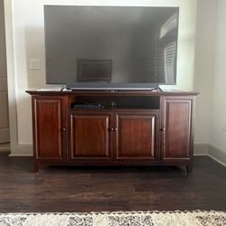 Pottery barn Solid Wood Tv Stand / Media Console 