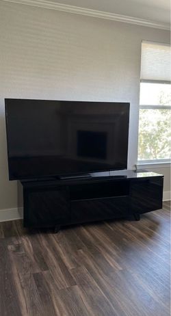 70” Vizio TV
