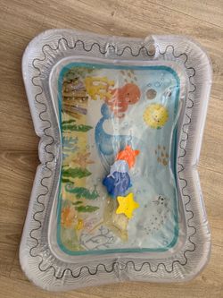 FREE! Baby water sensory mat with fish 🐟 Great for tummy time.