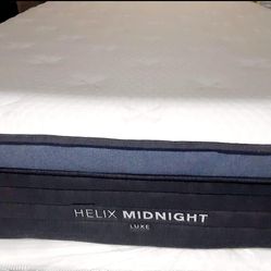 Helix Midnight Luxe King Mattress