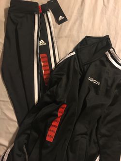 Adidas girls track suit 10/12