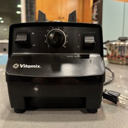 Vitamix VM0103 Blender